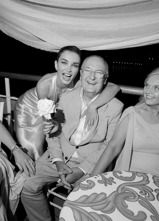 Amy_20Jackson_20And_20Ed_20Westwick_20Are_20Now_20Married_20HD_20Photos__20_2813_29.jpg 13