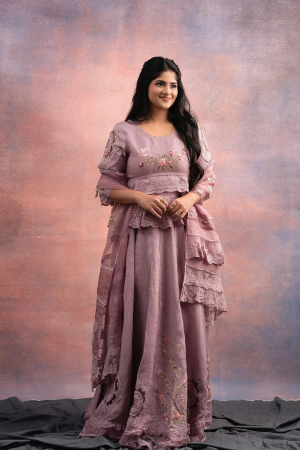 Megha-Akash-14.jpg 15