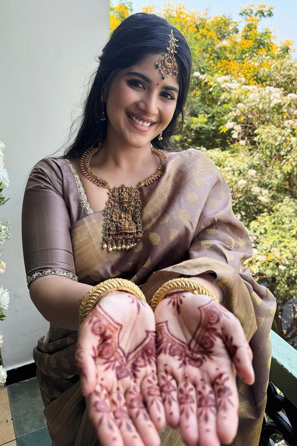 Megha-Akash-9.jpg 10