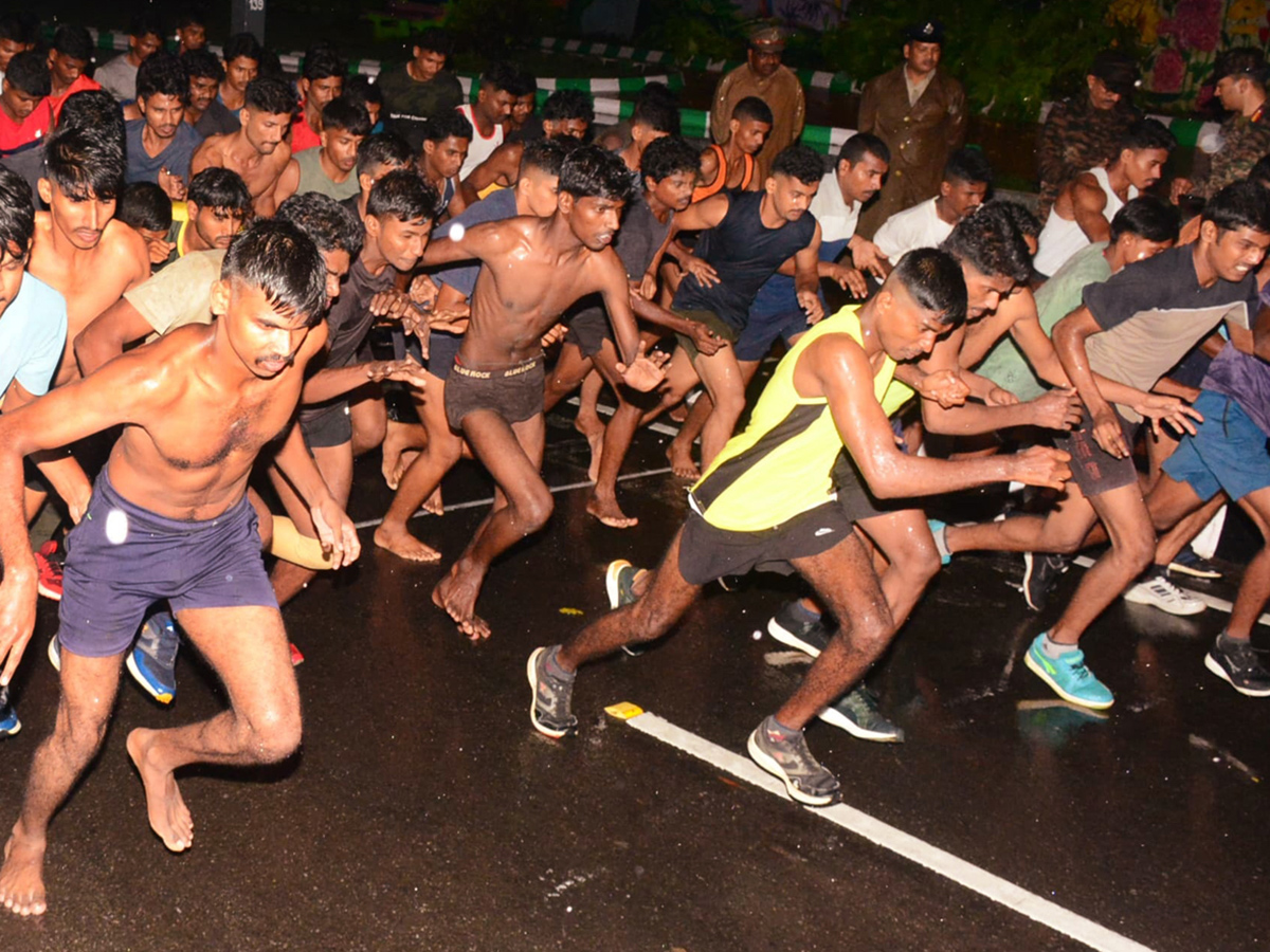 Army_20Recruitment_20In_20Visakhapatnam_20Photos_1.jpg 1