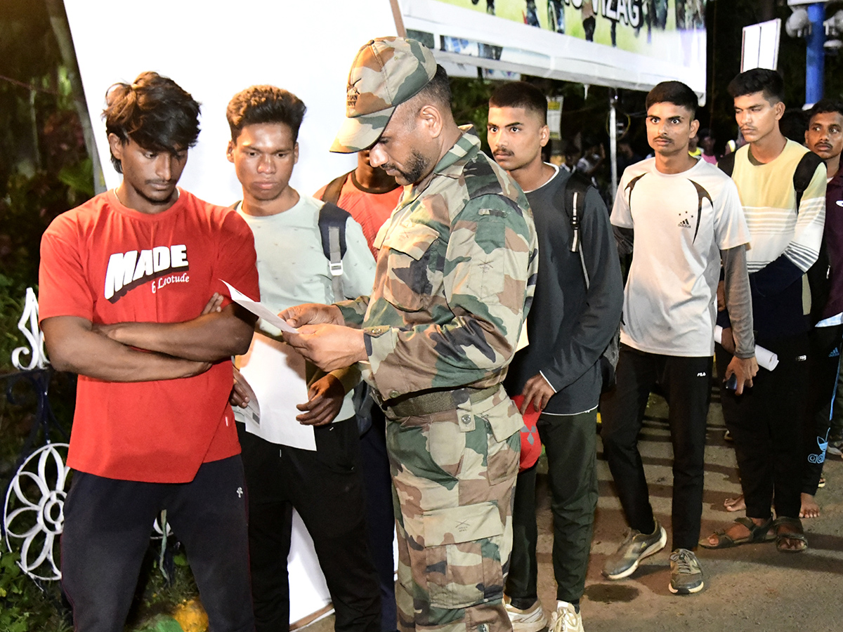 Army_20Recruitment_20In_20Visakhapatnam_20Photos_11.jpg 11