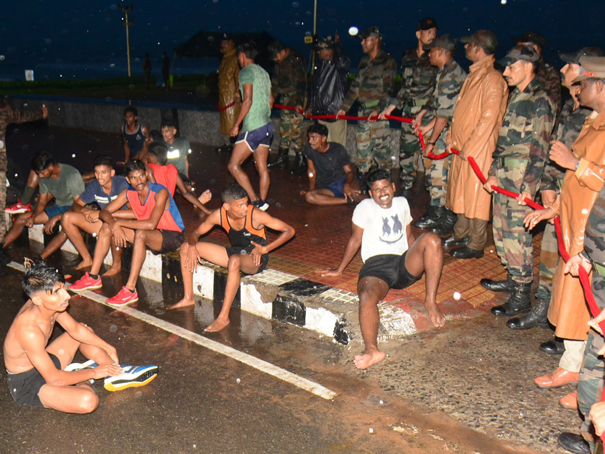 Army_20Recruitment_20In_20Visakhapatnam_20Photos_12.jpg 12