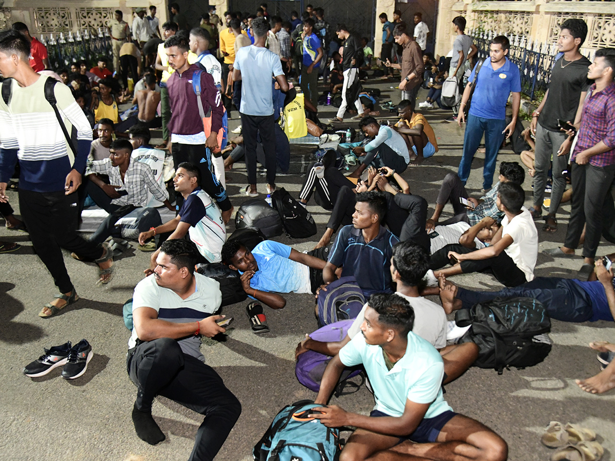 Army_20Recruitment_20In_20Visakhapatnam_20Photos_13.jpg 13