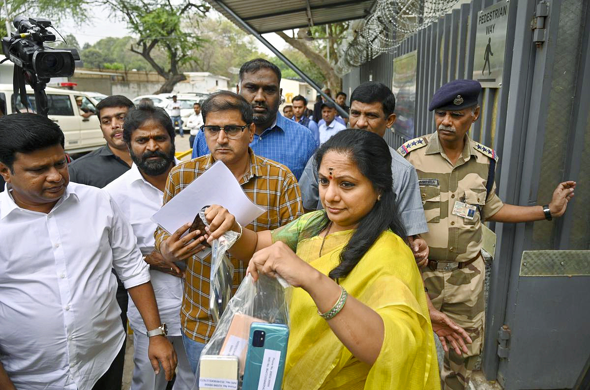 Big_20Relief_20To_20BRS_20MLC_20Kavitha_20In_20Delhi_20Liquor_20Case_20Time_20Line_20Photos__20_285_29.jpg 5