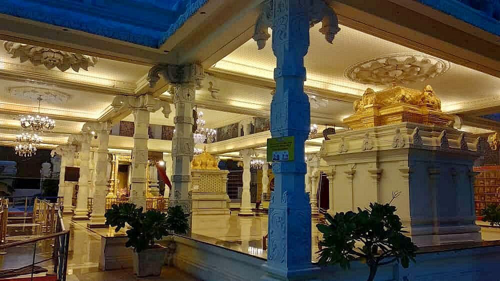 Hare_20Krishna_20Golden_20Temple_20at_20Banjara_20Hills_20Photos_3.jpg 3