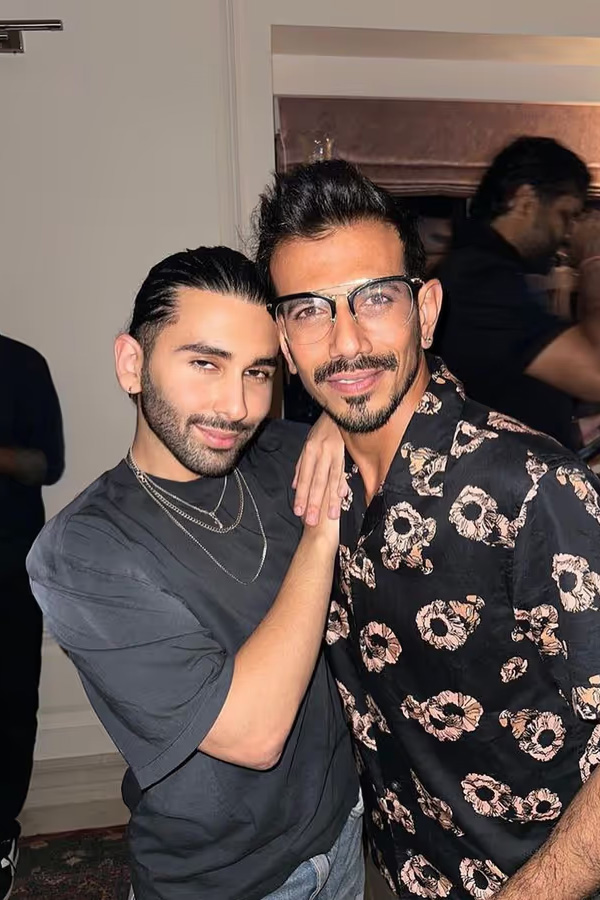 Yuzi_20Chahal_20And_20Prithvi_20Shaw_20Party_20Hard_20With_20Social_20Media_20Star_20Orry_20Photos_20_2813_29.jpg 6