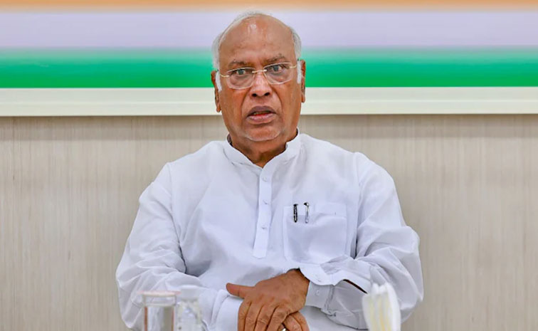 kharge.jpg