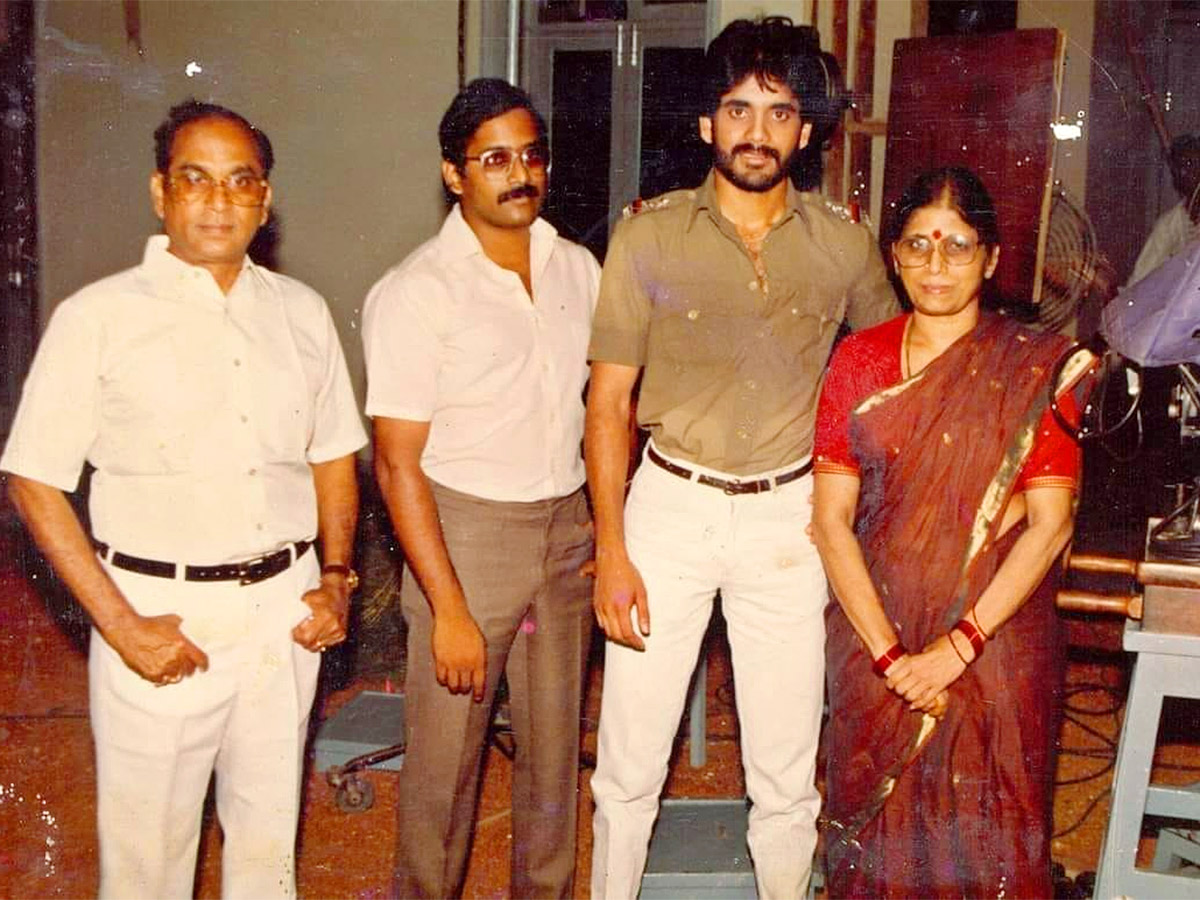 Akkineni_20Nagarjuna_20Rare_20and_20Unseen_20Photos__20_289_29.jpg 9