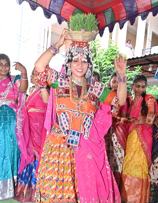Teej_20Festival_20in_20Adilabad_20District_14.jpg 14