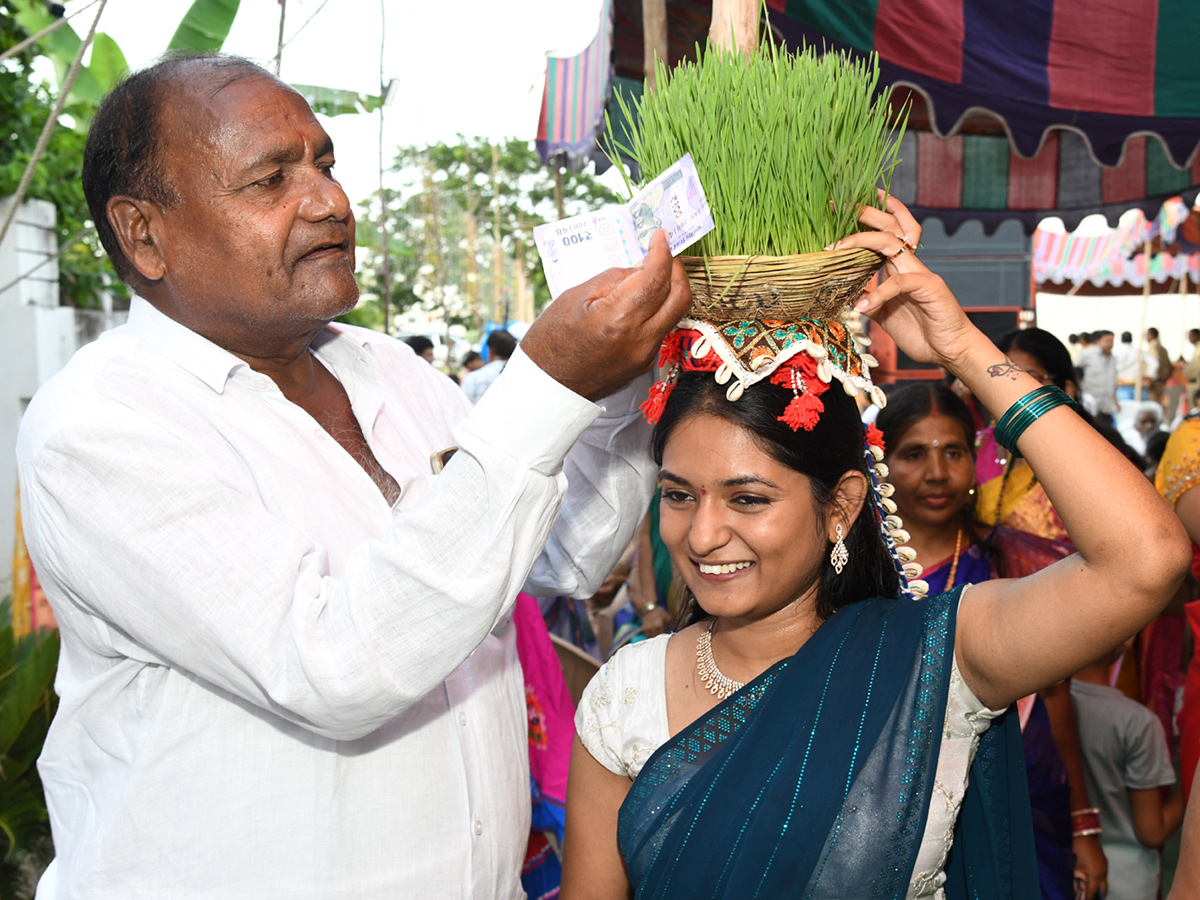 Teej_20Festival_20in_20Adilabad_20District_2.jpg 2