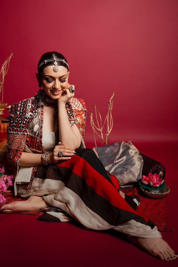 Hansika-Motwani-7.jpg 8