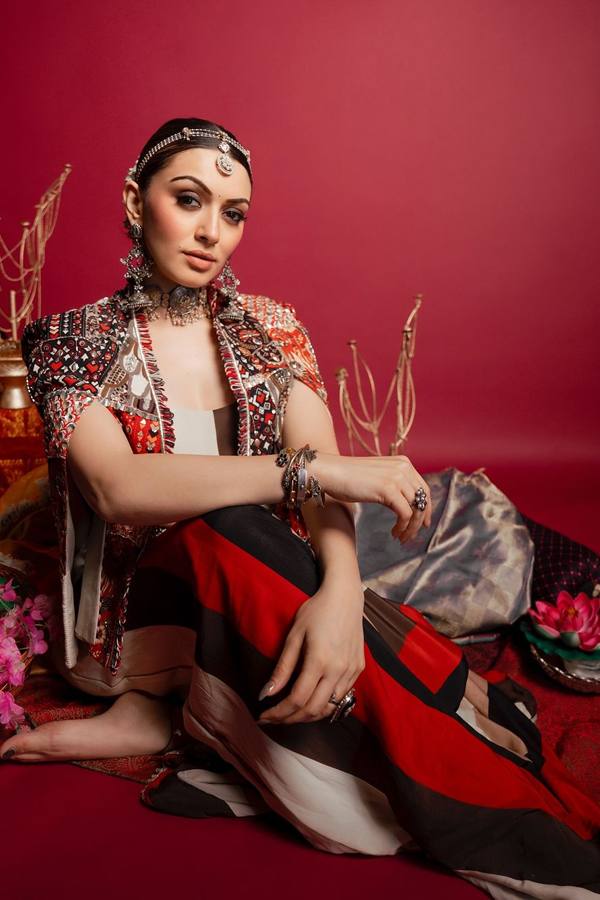 Hansika-Motwani-8.jpg 9