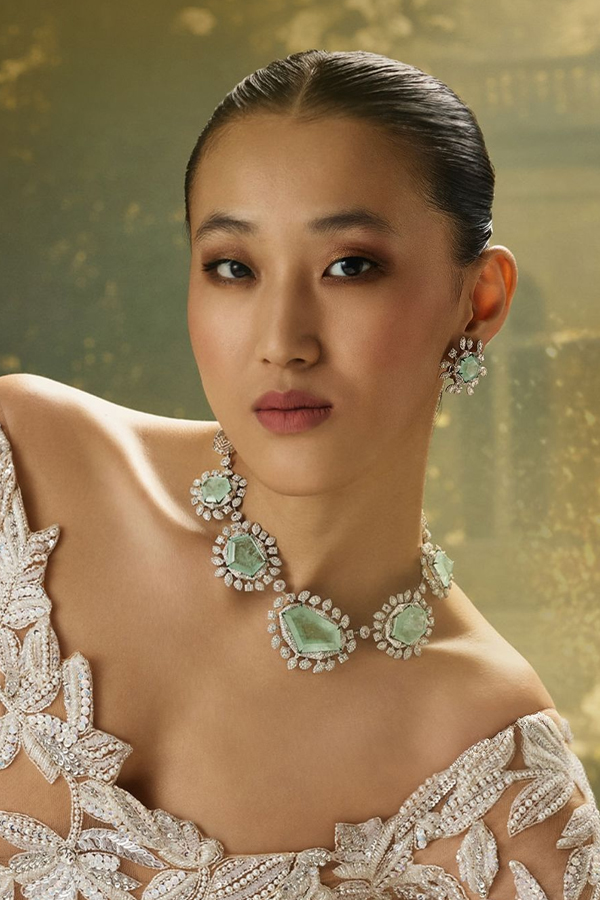 Manish-Malhotra-Jewellery-14.jpg 15