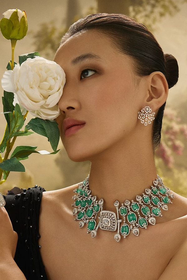 Manish-Malhotra-Jewellery-22.jpg 23