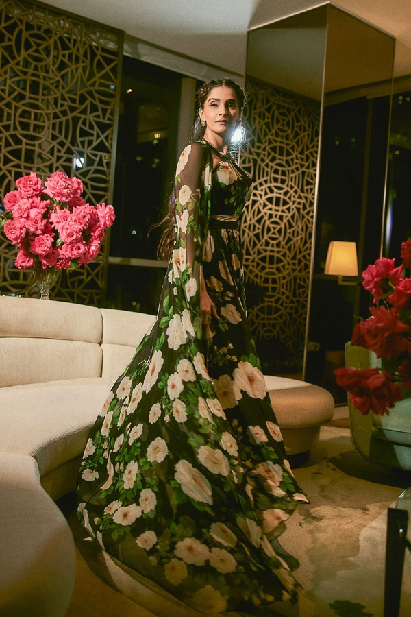 Sonam-Kapoor-1.jpg 2