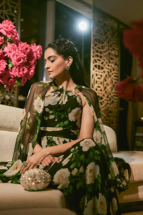 Sonam-Kapoor-9.jpg 10