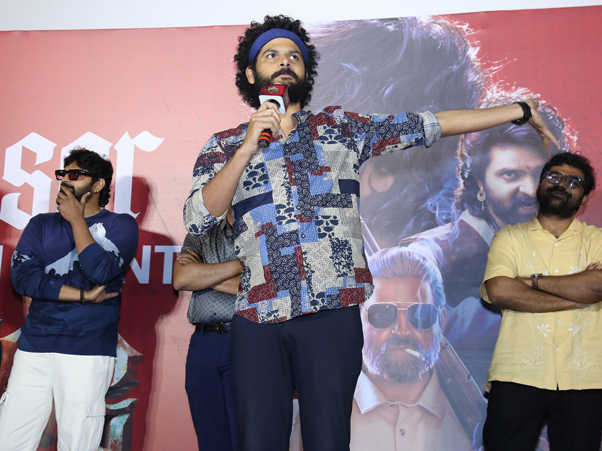Sree_20Vishnu_20SWAG_20Teaser_20Launch_20Event_20Photos__20_2812_29.jpg 12