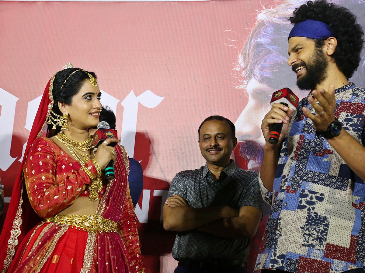 Sree_20Vishnu_20SWAG_20Teaser_20Launch_20Event_20Photos__20_2813_29.jpg 13