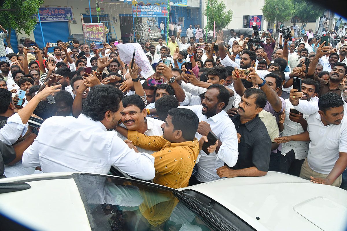 Grand_20Welcome_20To_20YS_20Jagan_20YSR_20District_20Tour_20Aug_2031_20Photos__20_286_29.jpg 6