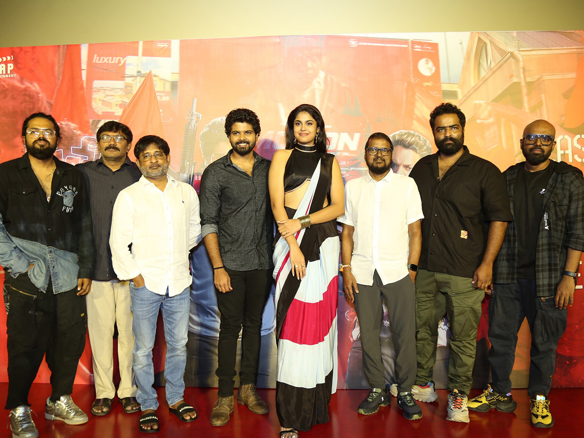 Mathu_20Vadalara_202_20Teaser_20Launch_20Event__20_2815_29.jpg 15