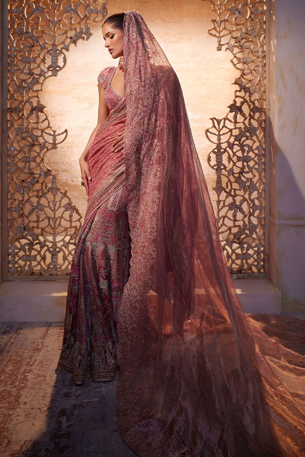 Tarun-Tahiliani-Bridal-Collection-5.jpg 6