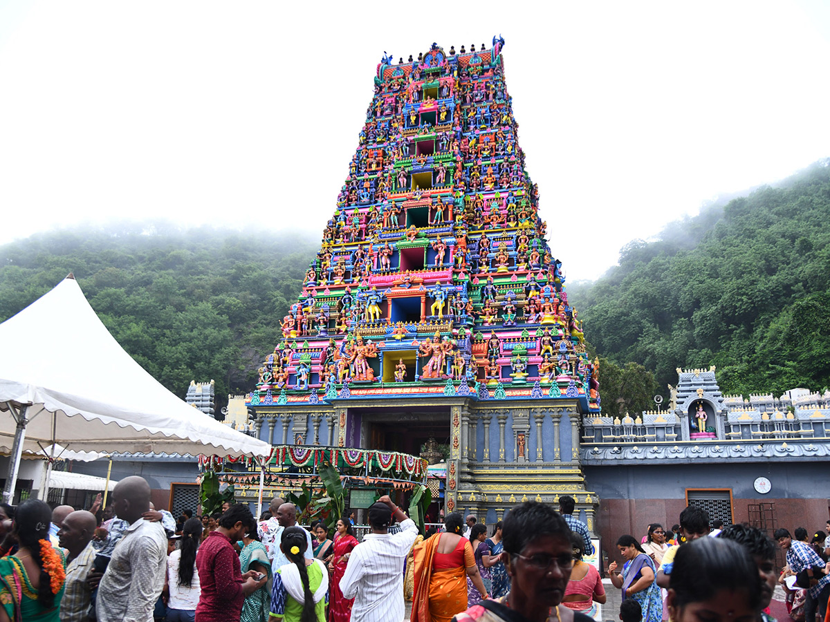 kanaka_20durga_20temple_20vijayawada_20photos__20_281_29.jpg 1