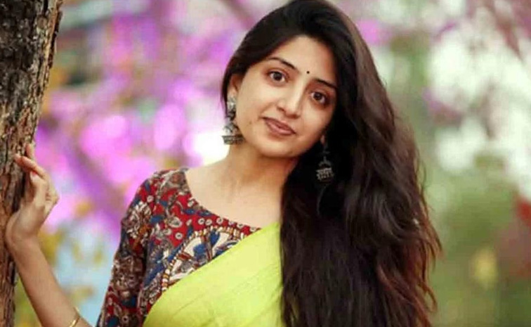 poonam-kaur.jpg