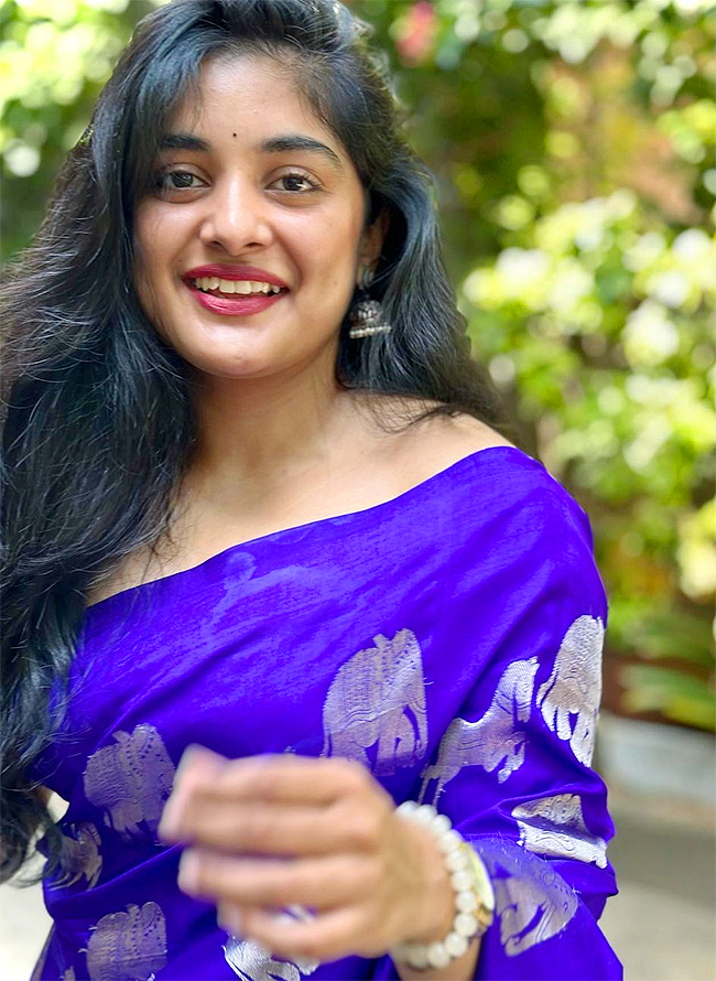 actress_20nivetha_20thomas_20photos_13.jpg 12