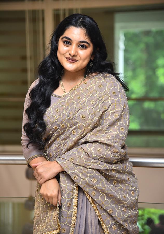 actress_20nivetha_20thomas_20photos_4.jpg 4