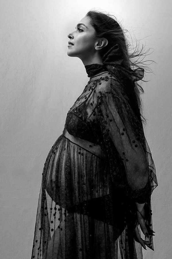 Deepika_20Padukone_2C_20Ranveer_20Singh_20share_20glimpses_20from_20pregnancy_20photoshoot_20_2812_29.jpg 13