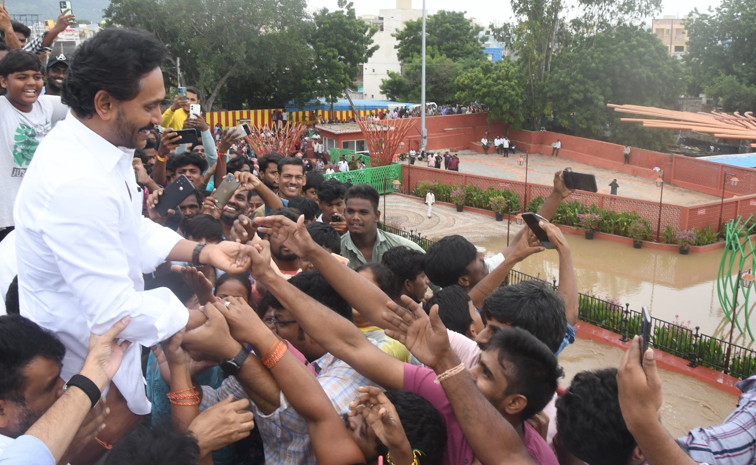 Jagan_Krishnalanka.jpg