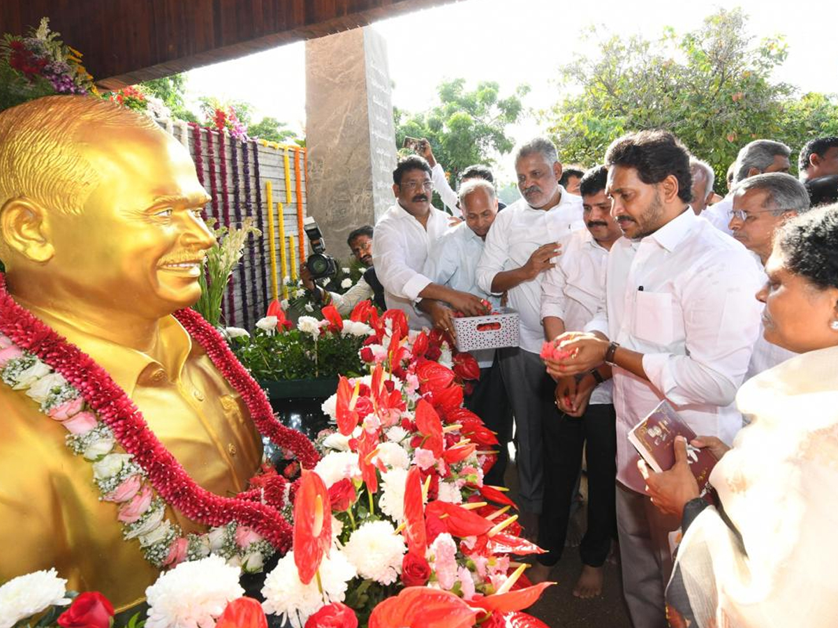 YSR-25.jpg 26