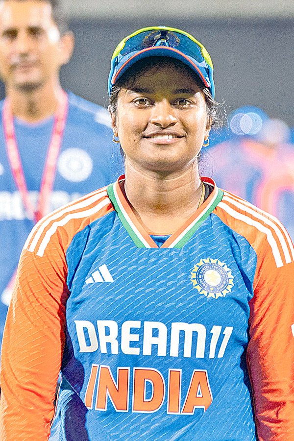 womencricket1.jpg 20