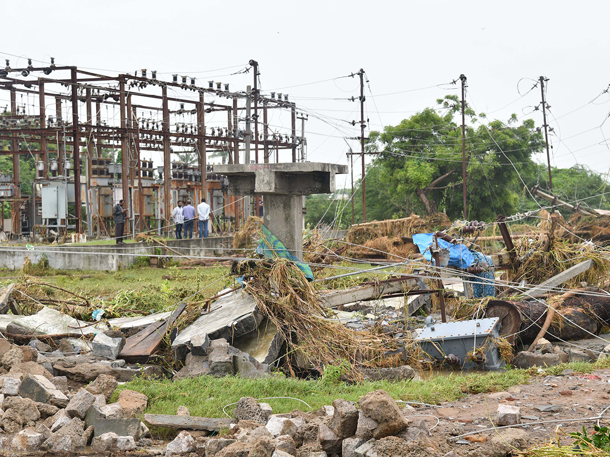 Khammam_20Floods_202024_20Photos__20_2813_29.jpg 13