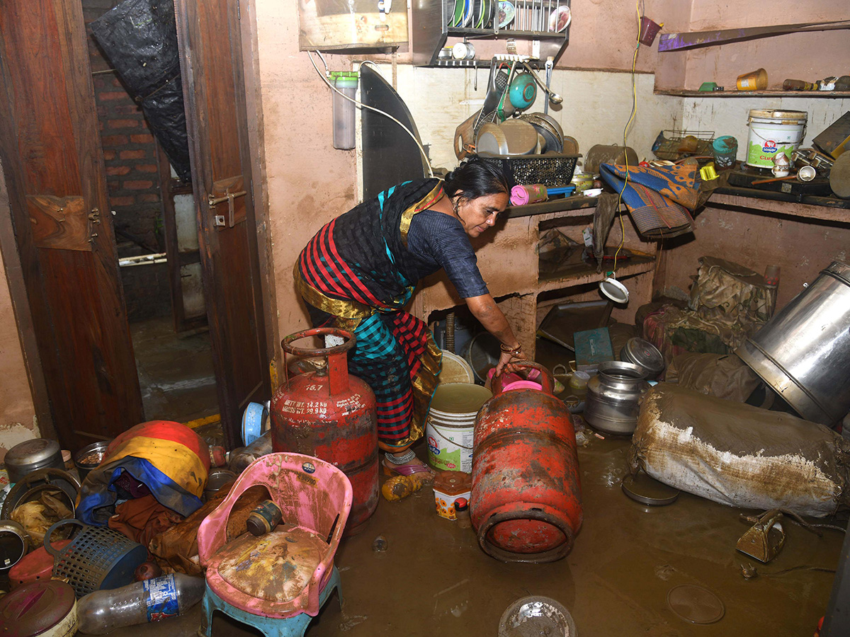Khammam_20Floods_202024_20Photos__20_2818_29.jpg 18