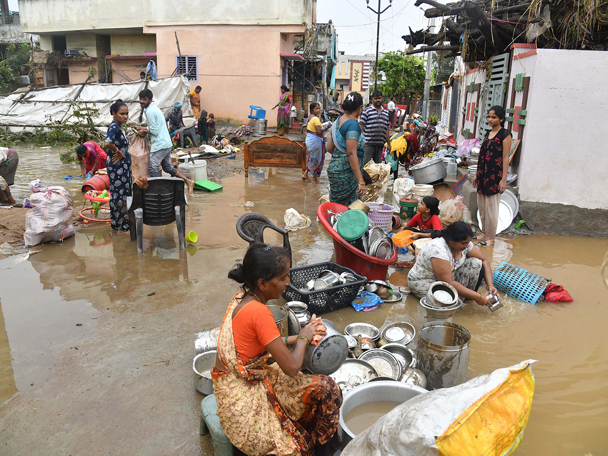 Khammam_20Floods_202024_20Photos__20_2823_29.jpg 23