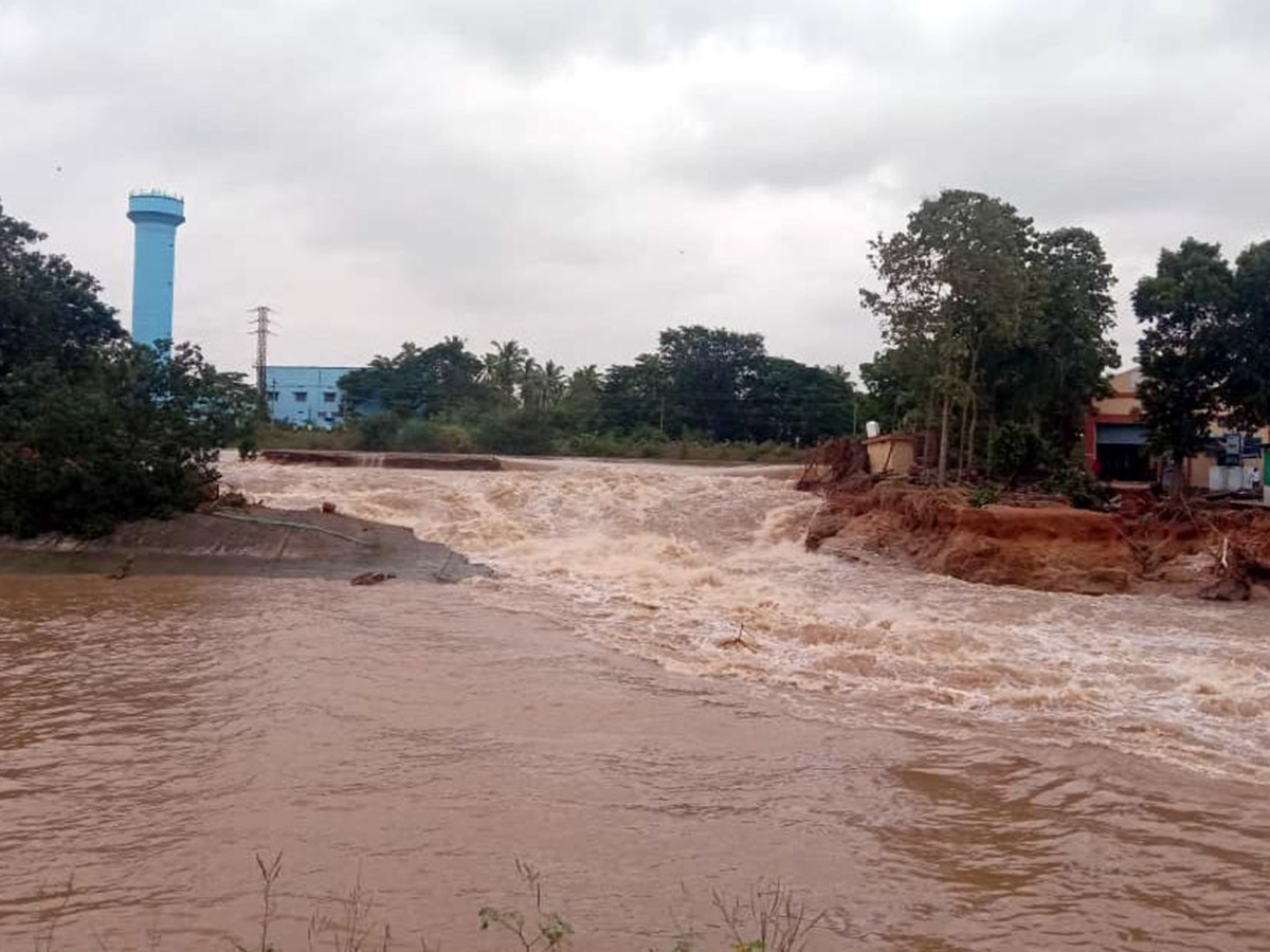 Khammam_20Floods_202024_20Photos__20_2834_29.jpg 34