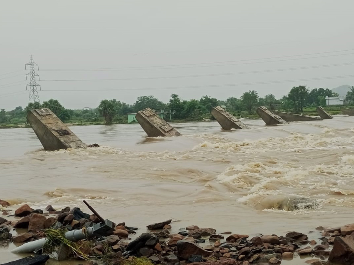 Khammam_20Floods_202024_20Photos__20_2835_29.jpg 35