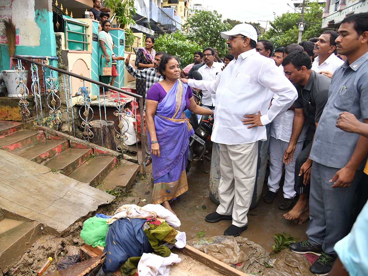 Khammam_20Floods_202024_20Photos__20_283_29.jpg 3