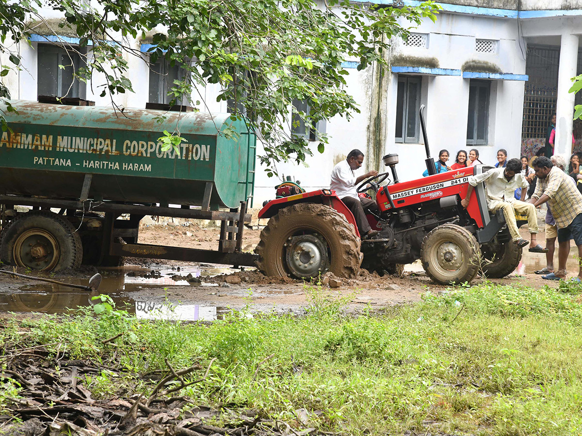 Khammam_20Floods_202024_20Photos__20_285_29.jpg 5