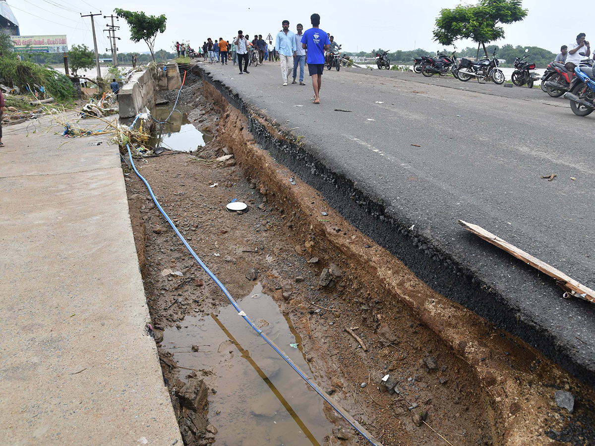 Khammam_20Floods_202024_20Photos__20_286_29.jpg 6