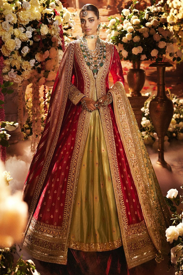 Manish-Malhotra-11.jpg 12