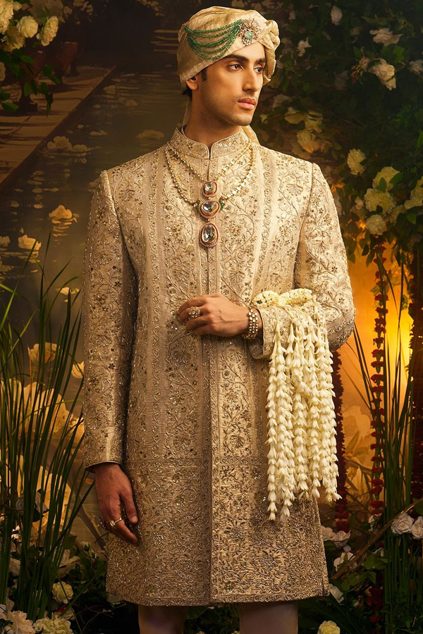Manish-Malhotra-29.jpg 30