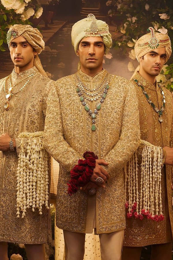Manish-Malhotra-31.jpg 32
