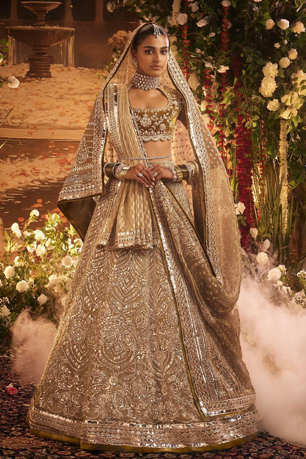Manish-Malhotra-5.jpg 6