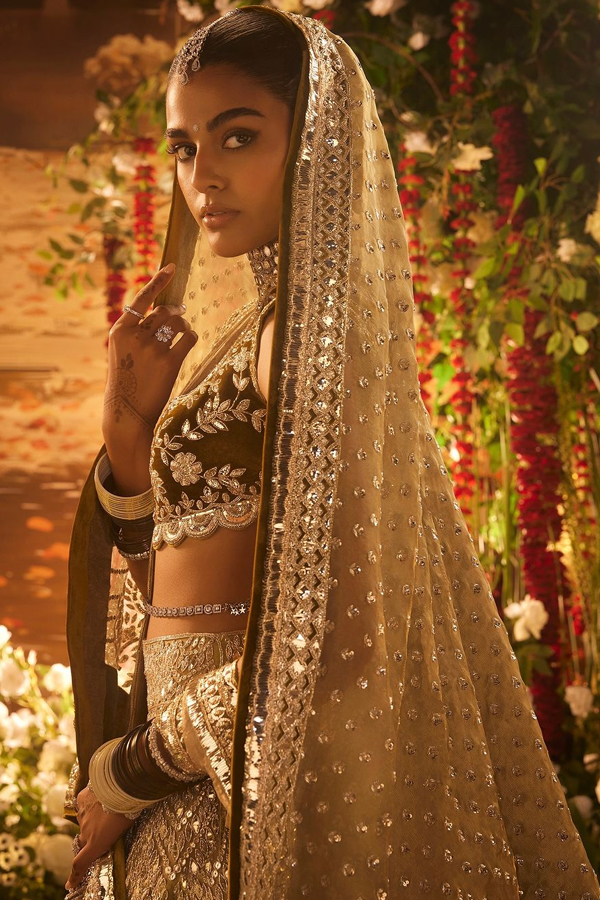 Manish-Malhotra-6.jpg 7