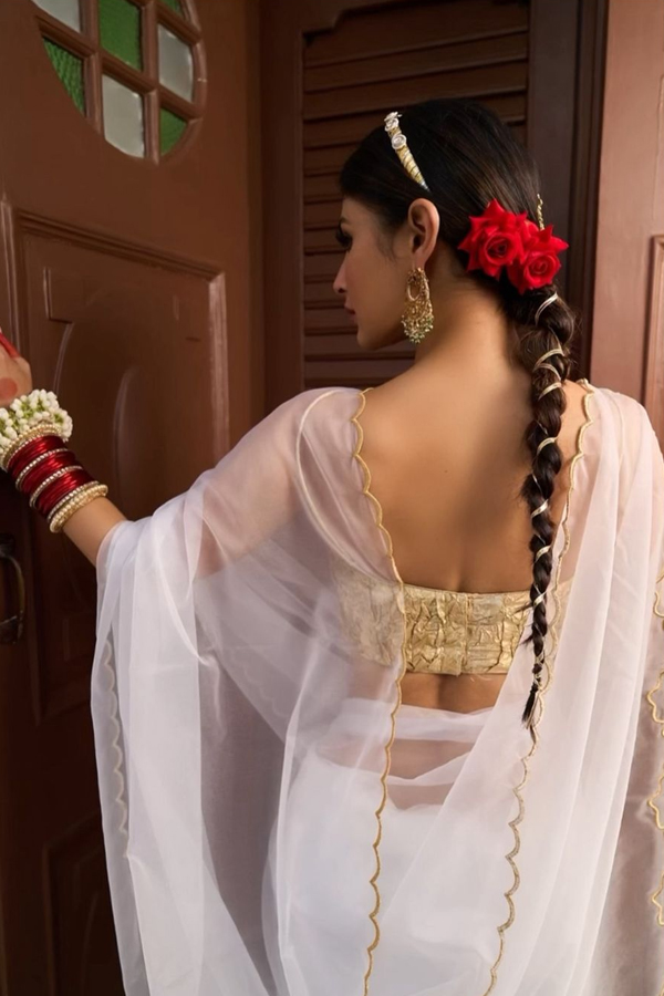 Mouni-Roy-5.jpg 6