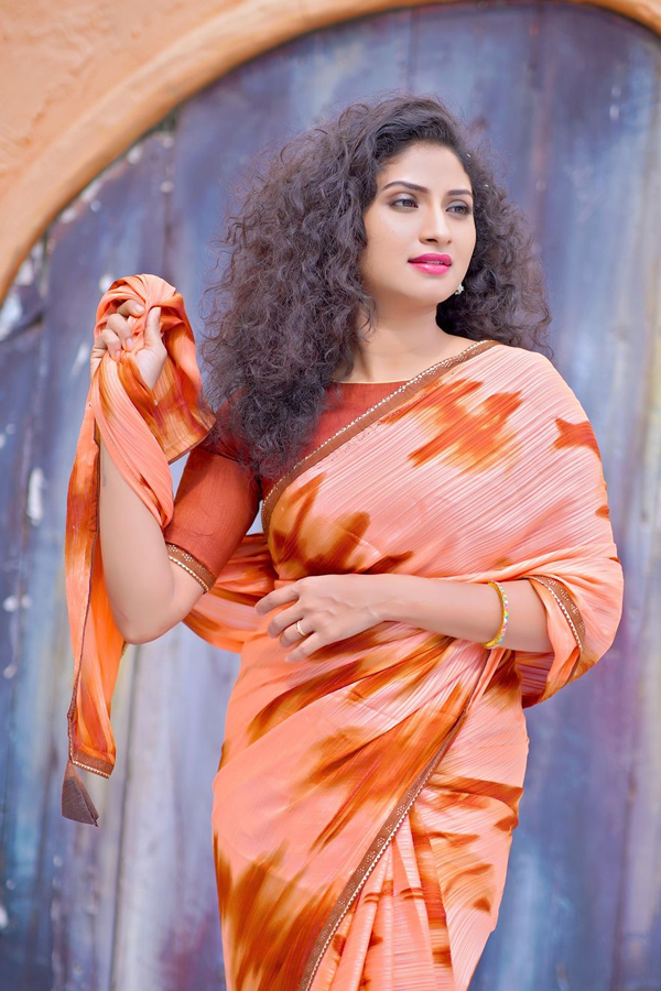 Vishnu-Priya-1.jpg 2