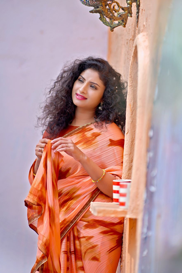 Vishnu-Priya-6.jpg 7