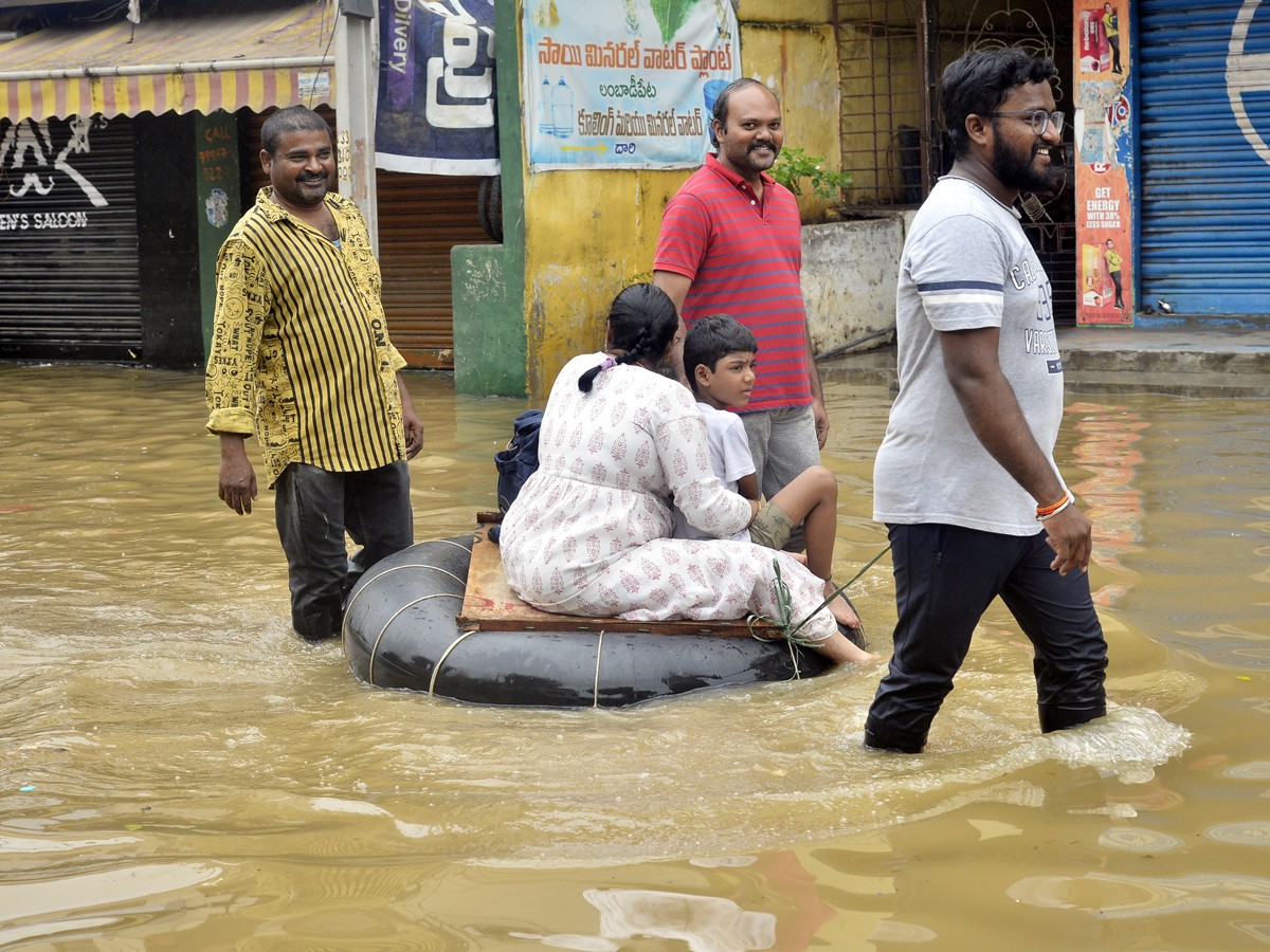 Ap-Floods-1.jpg 2